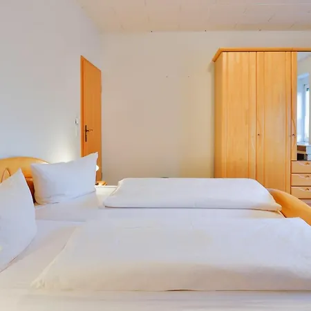 Boutique Auerhahn - *