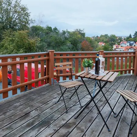 Boutique Auerhahn - *