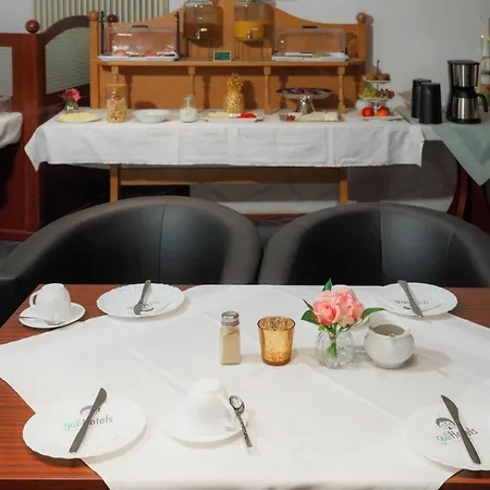 Boutique Auerhahn - *